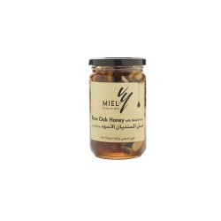 Mix Raw Oak Honey and Nuts